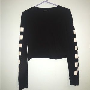 Checkered Sleeve Long Sleeve